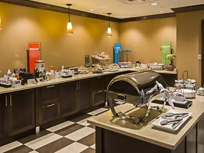Hotel Hampton Inn By Hilton Ottawa Airport