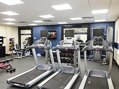 Hampton Inn By Hilton Ottawa Airport Hotel